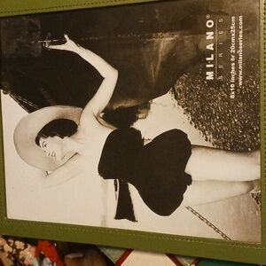 Milano 8x10 Green picture frame